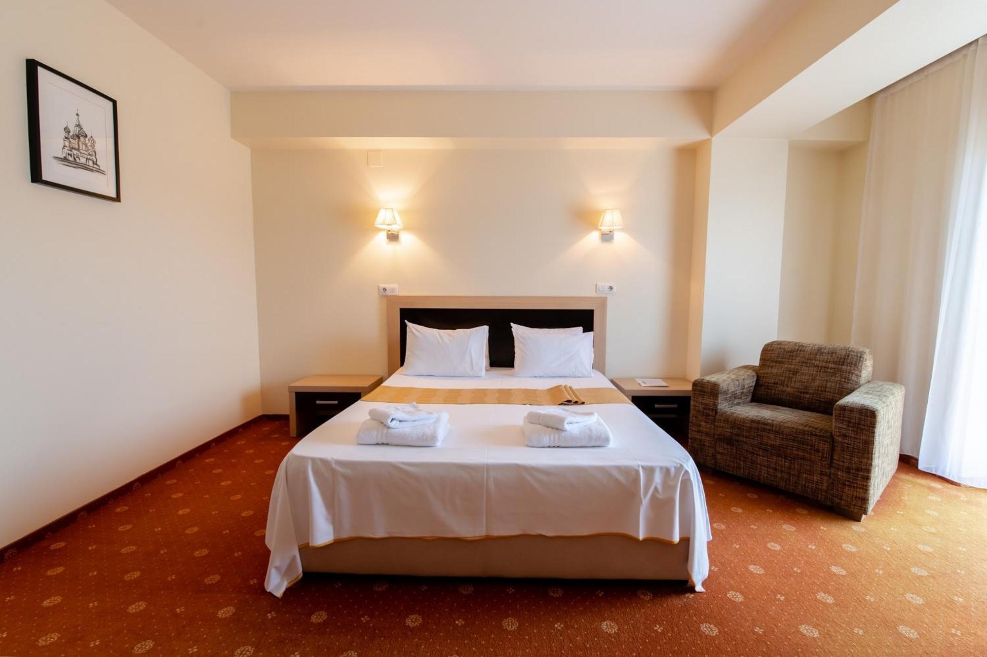 Hotel Oxford By Timhotels Тимишоара Экстерьер фото