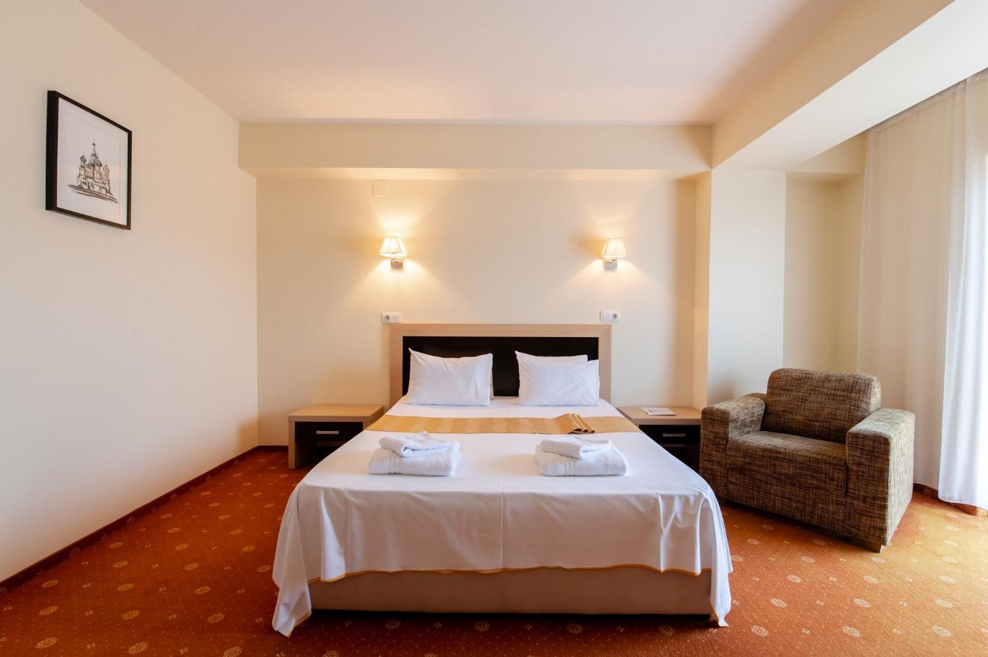 Hotel Oxford By Timhotels Тимишоара Экстерьер фото