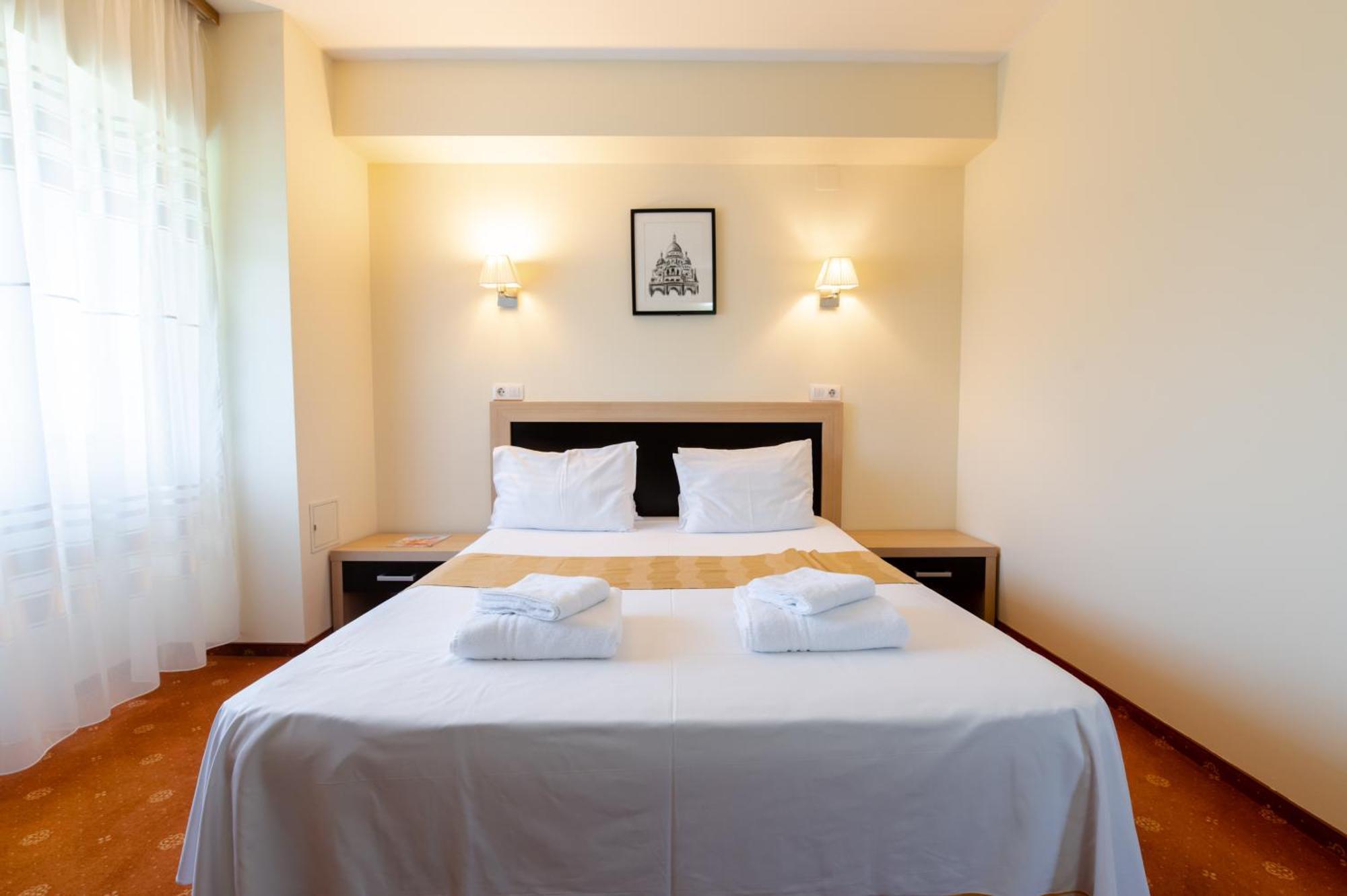 Hotel Oxford By Timhotels Тимишоара Экстерьер фото